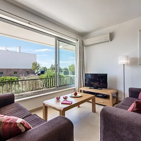 Ria By Premier Algarve *